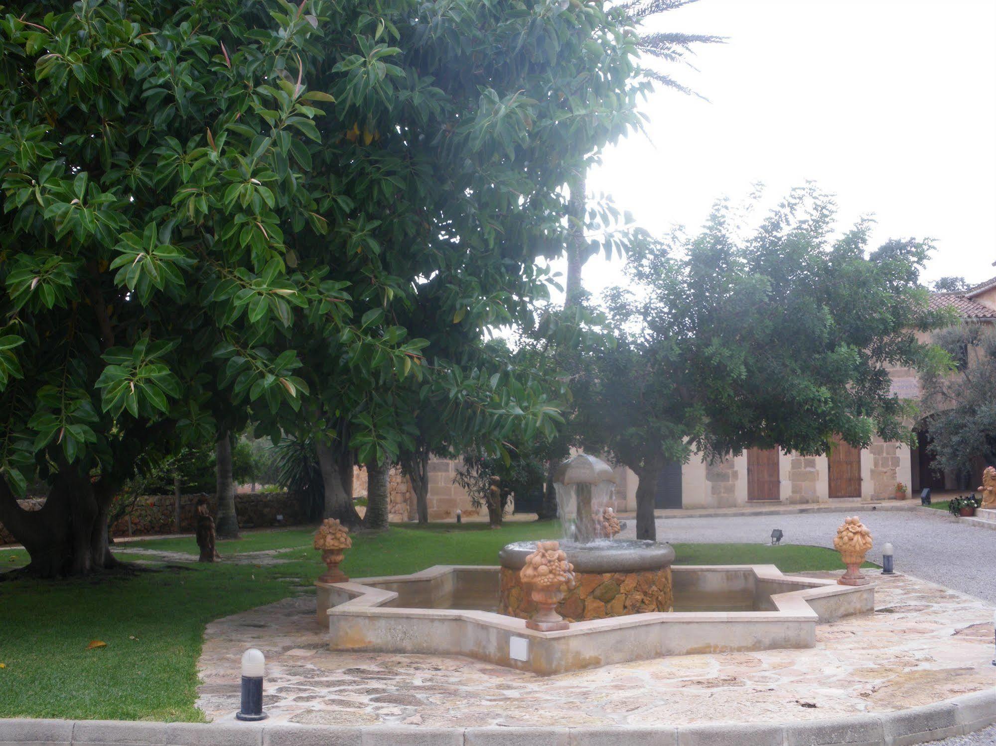 Puig De Ros D'Alt Guest House Llucmajor  Bagian luar foto